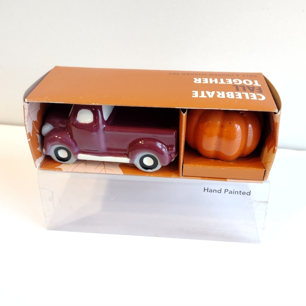 NEW Celebrate Fall Together Truck & Pumpkin Salt & Pepper Shaker Set